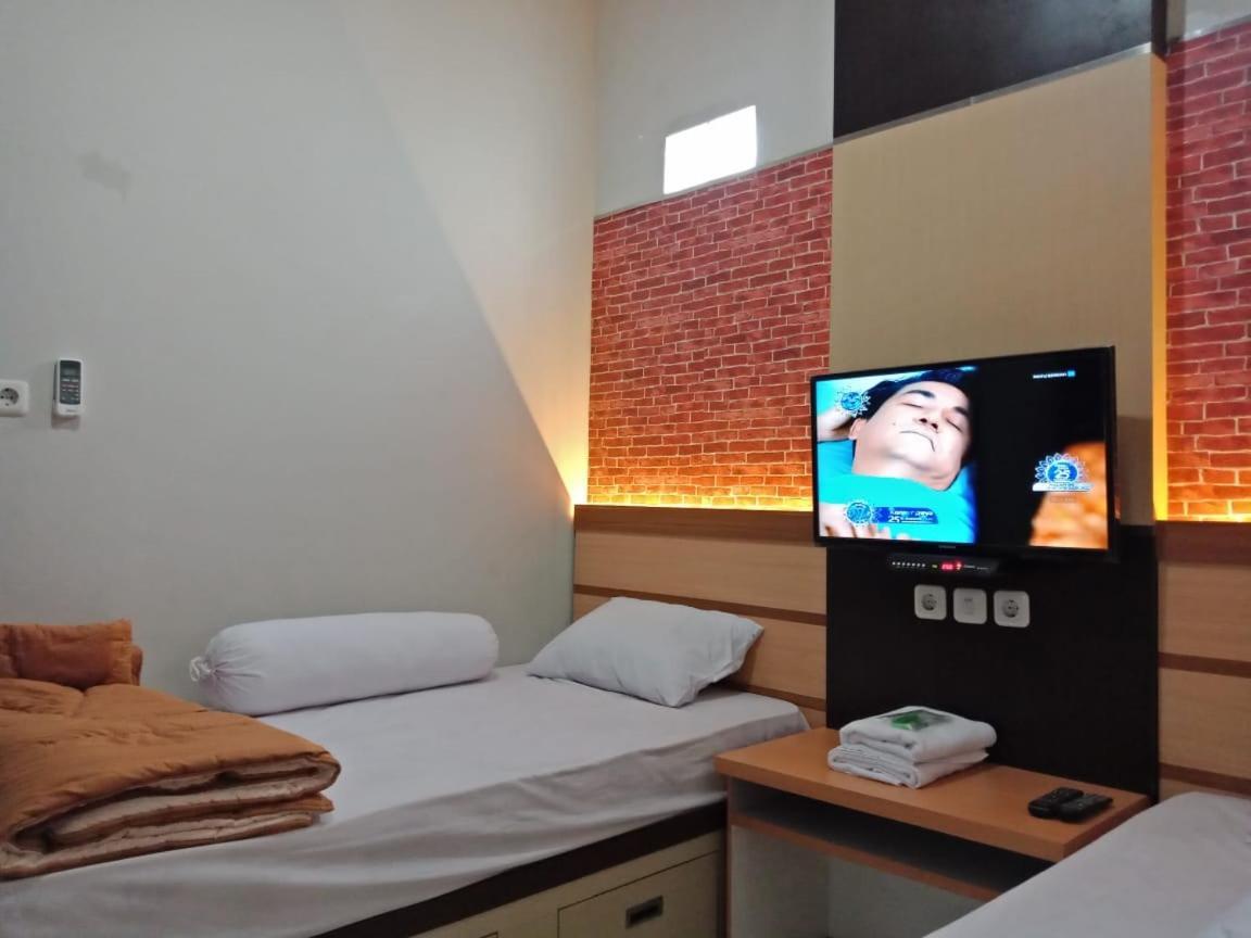 Amaya Guest House Syariah Alastuwo Exterior photo