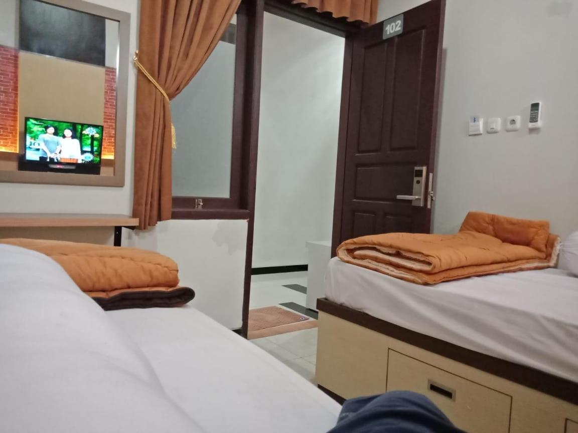 Amaya Guest House Syariah Alastuwo Exterior photo