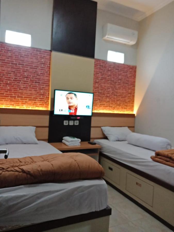 Amaya Guest House Syariah Alastuwo Exterior photo